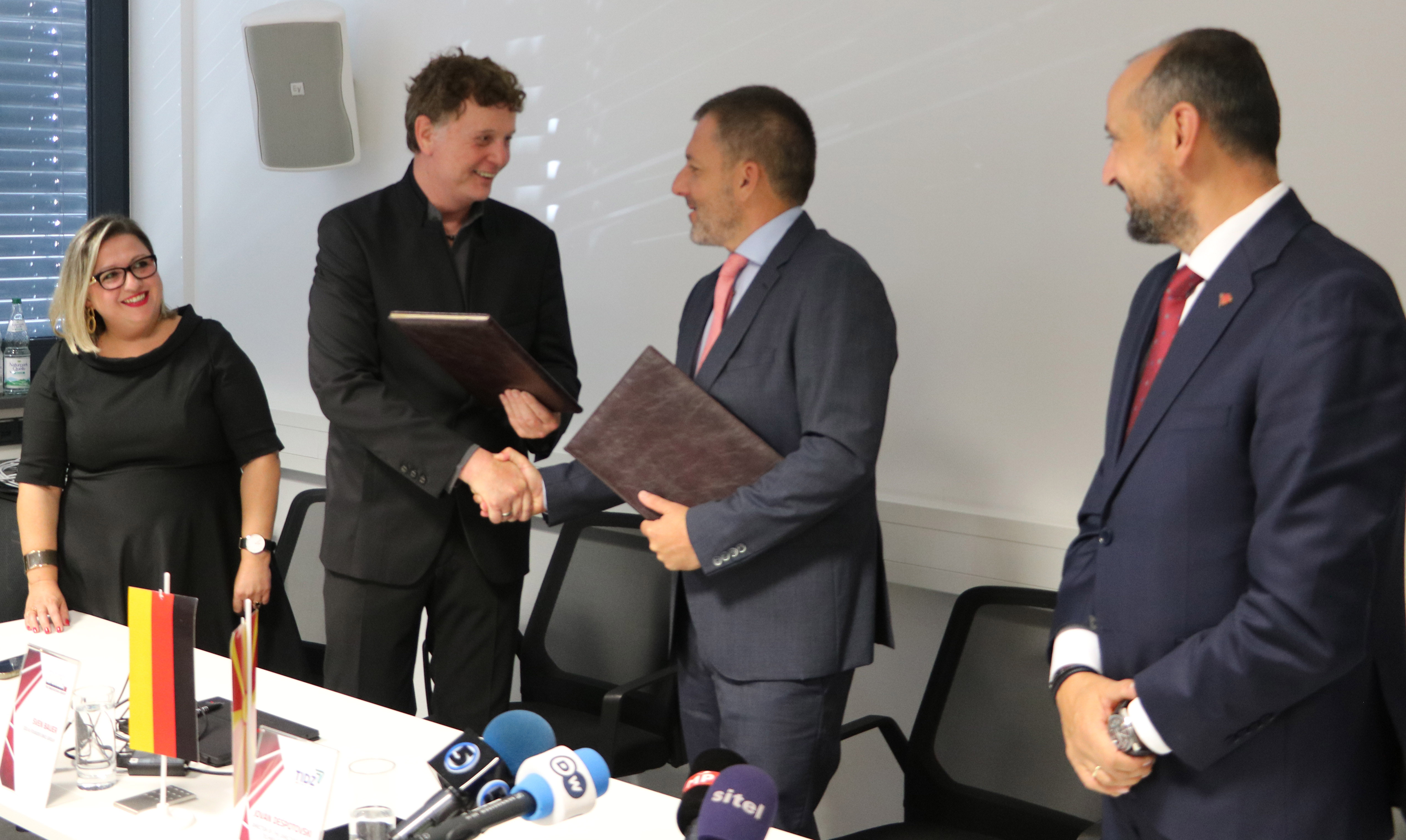 STRATEGIC INVESTOR SKion SHARES IN BMZ GROUP